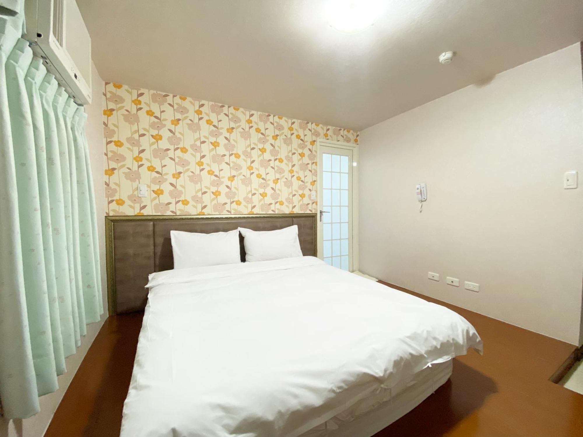 Fengjia 101 Apartment ไถจง ภายนอก รูปภาพ