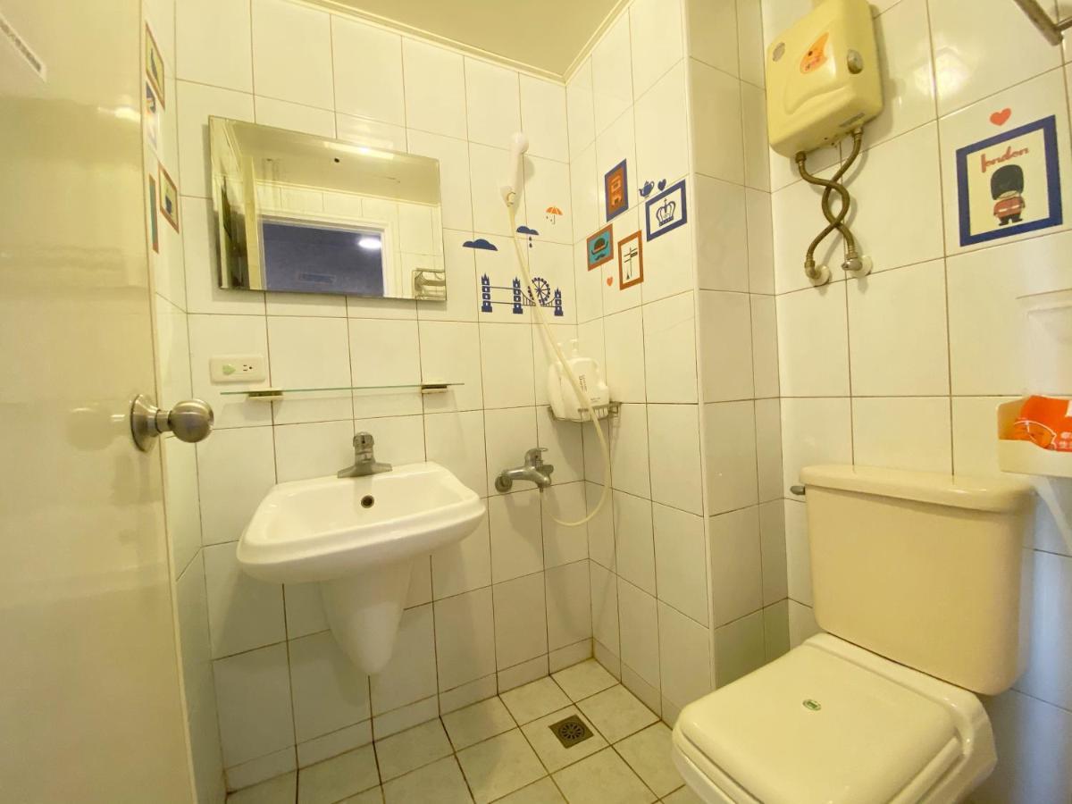 Fengjia 101 Apartment ไถจง ภายนอก รูปภาพ